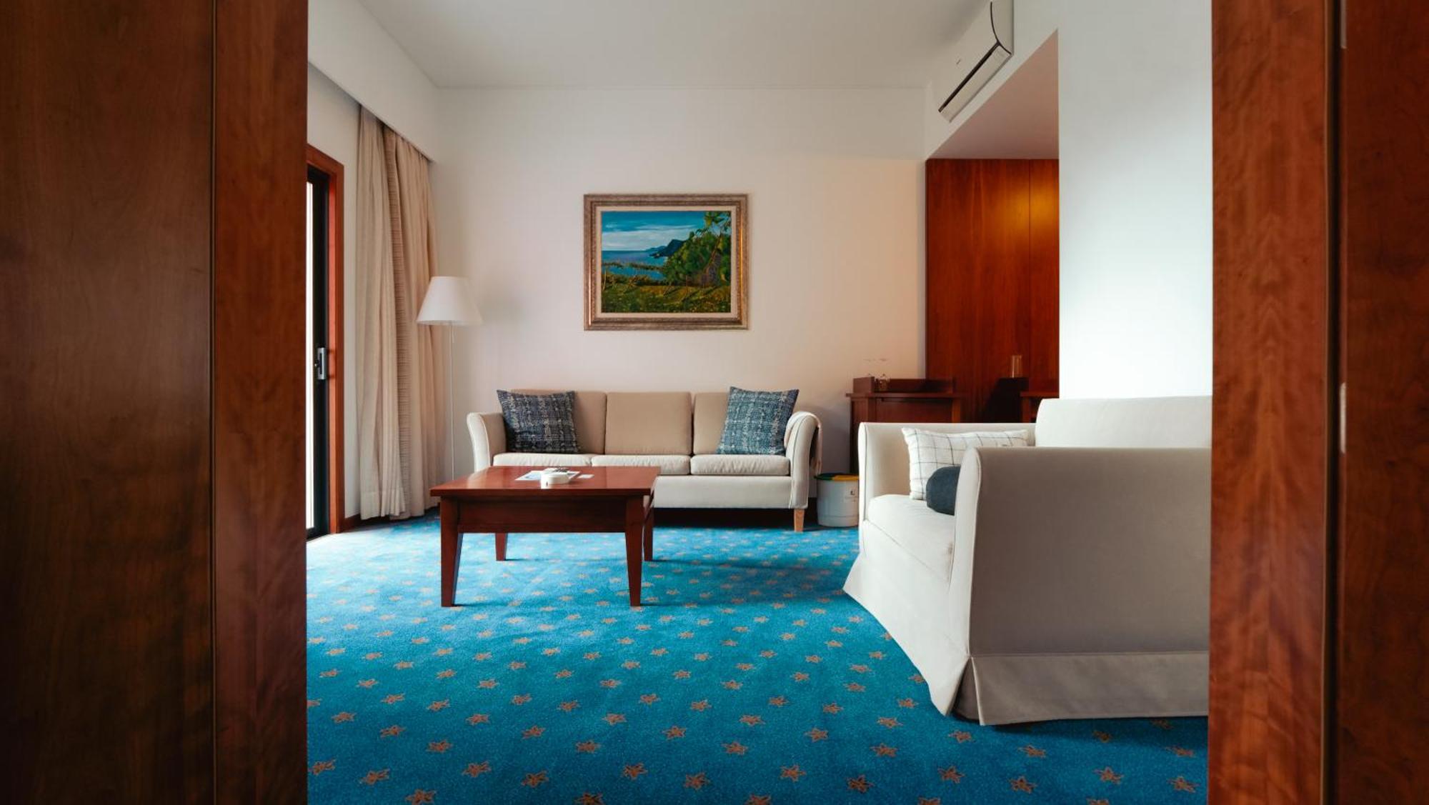 Bio Hotel - Hotel Quinta Da Serra Câmara de Lobos Екстериор снимка